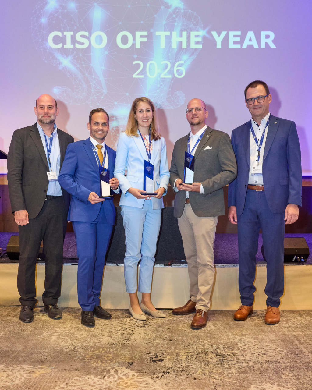 Portrait von Jury und Preisträgern bei der Preisverleihung des CISO of the Year 2026